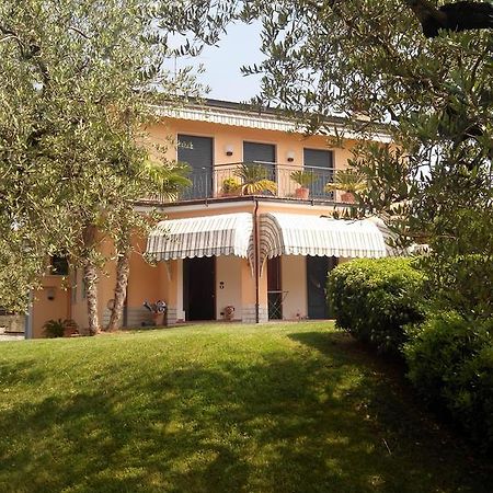 Casa Silvia Apartment Паденге сул Гарда Стая снимка
