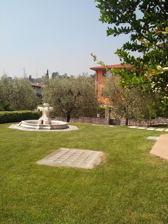 Casa Silvia Apartment Паденге сул Гарда Стая снимка